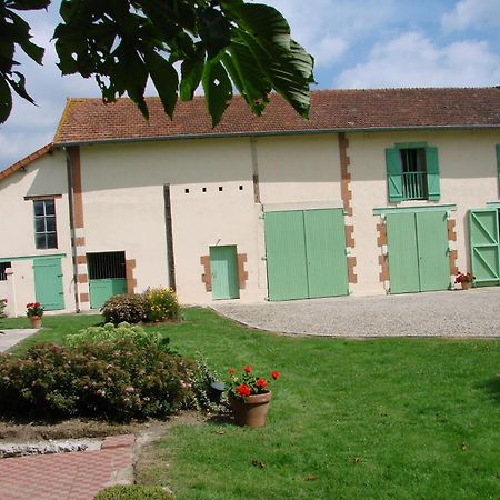 Huriel Les Malvaux B&B 외부 사진