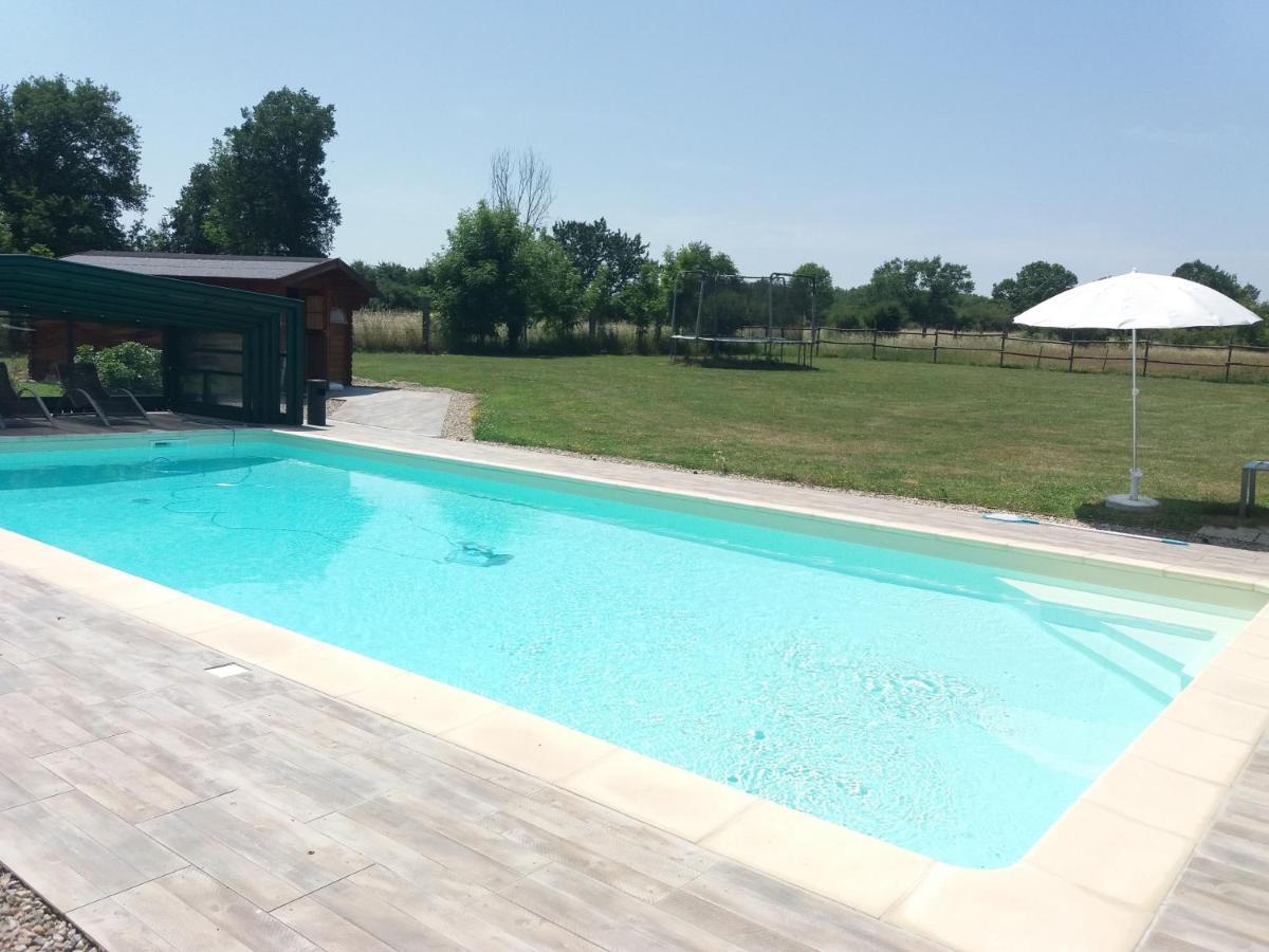 Huriel Les Malvaux B&B 외부 사진