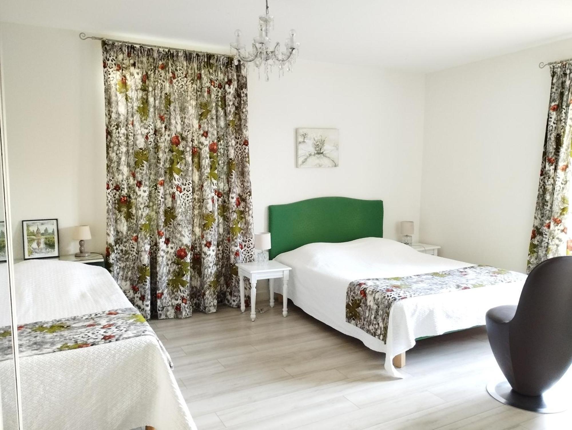Huriel Les Malvaux B&B 외부 사진