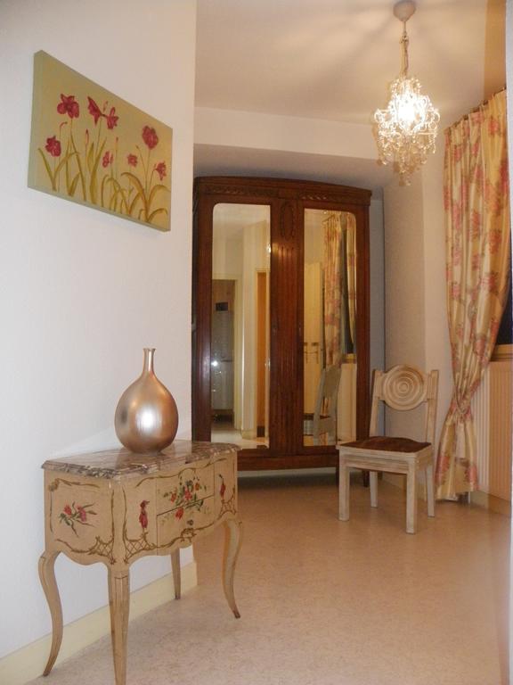 Huriel Les Malvaux B&B 외부 사진