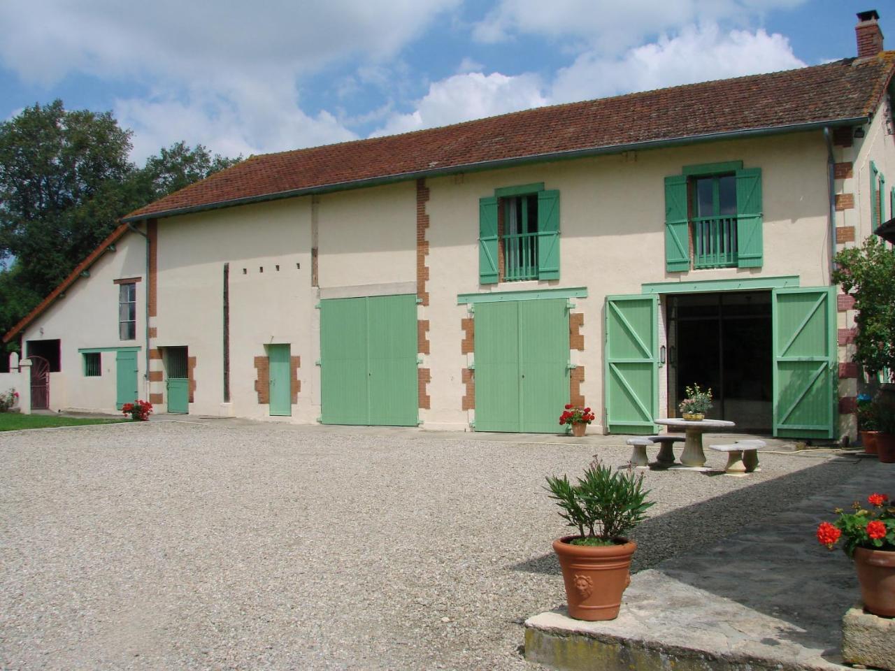 Huriel Les Malvaux B&B 외부 사진